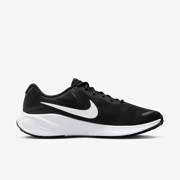 Nike Revolution 7
