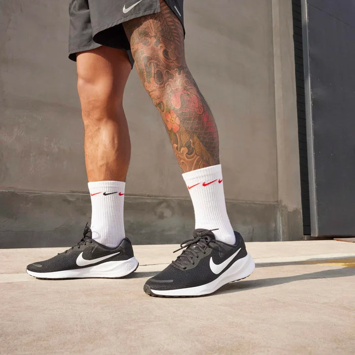 Nike Revolution 7